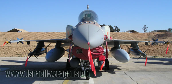 REVUE AIR COMBAT N°5 "F16 I SUFA LE BIJOU DE TECHNOLOGIQUE ISRAÉLIEN" 
